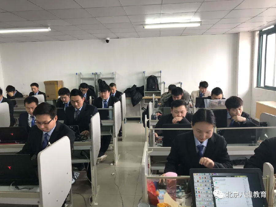 八維教育移動通信專業專注于高素質技術人才培養
