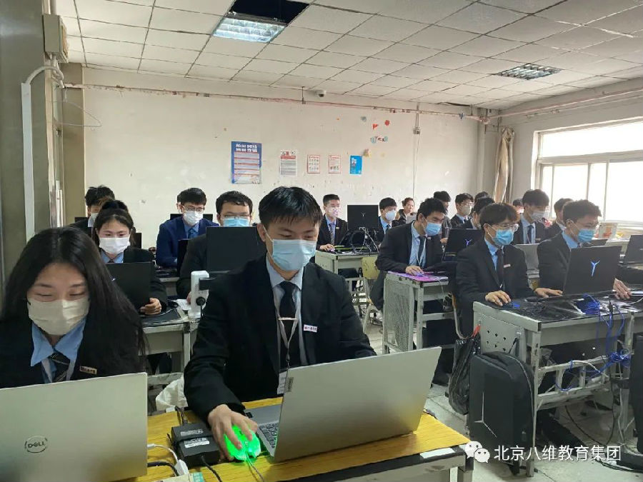 八維學院物聯網工程專業專注于高端工程技術人才培養