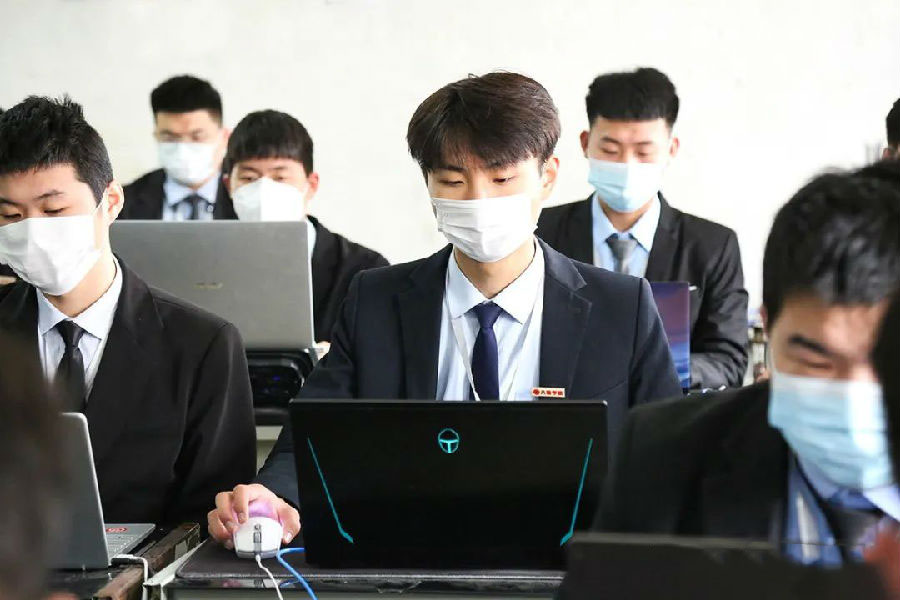 八維集團推動教育培訓質量提升引領IT培訓領域發展培養IT領域人才
