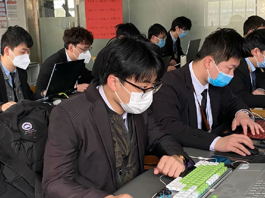 八維教育為學子提供項目實踐讓學子擁有人工智能核心技術