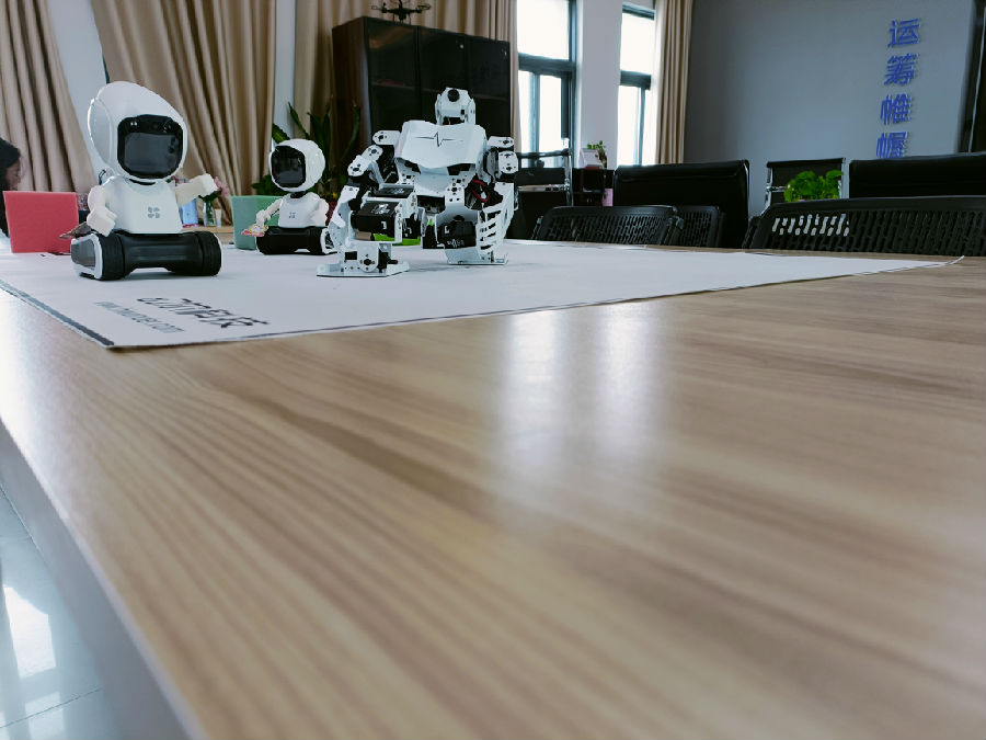八維學校 AI 人工智能培訓引領未來科技浪潮培養創新型人才