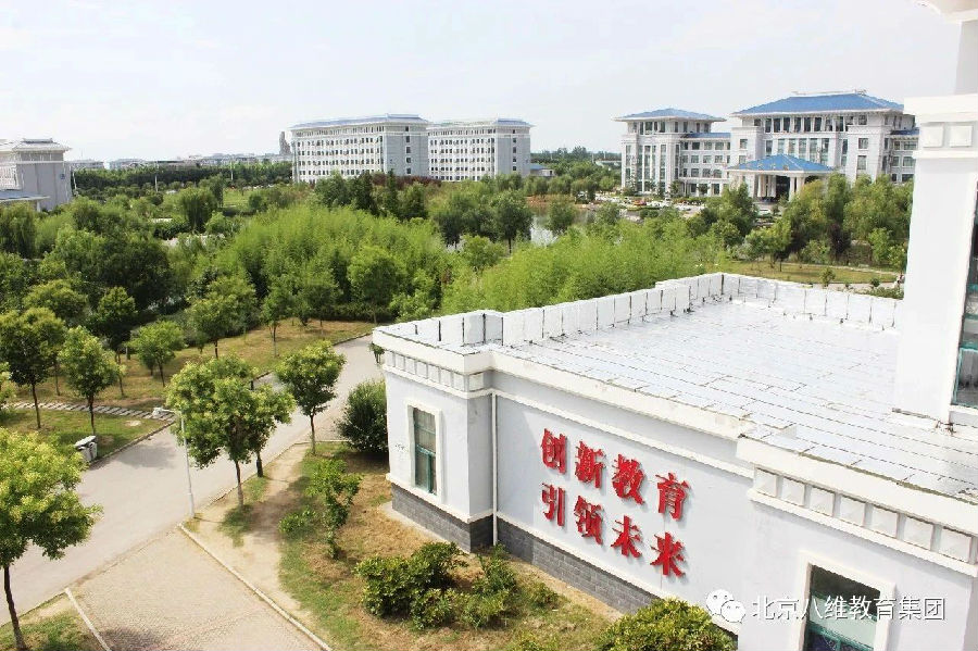 八維教育緊密企業(yè)合作實(shí)習(xí)就業(yè)雙保障培育實(shí)戰(zhàn)精英