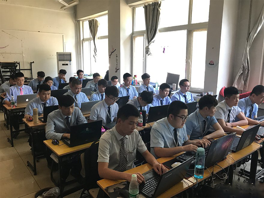 八維研修學(xué)院大數(shù)據(jù)專業(yè)培訓(xùn)課程怎么樣