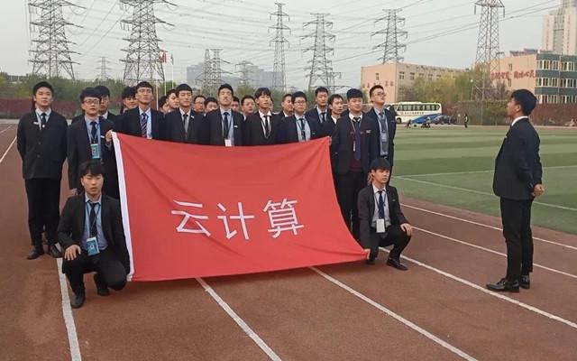 八維教育上海校區(qū)云計(jì)算專業(yè)4月份畢業(yè)班級(jí)喜報(bào)新鮮出爐