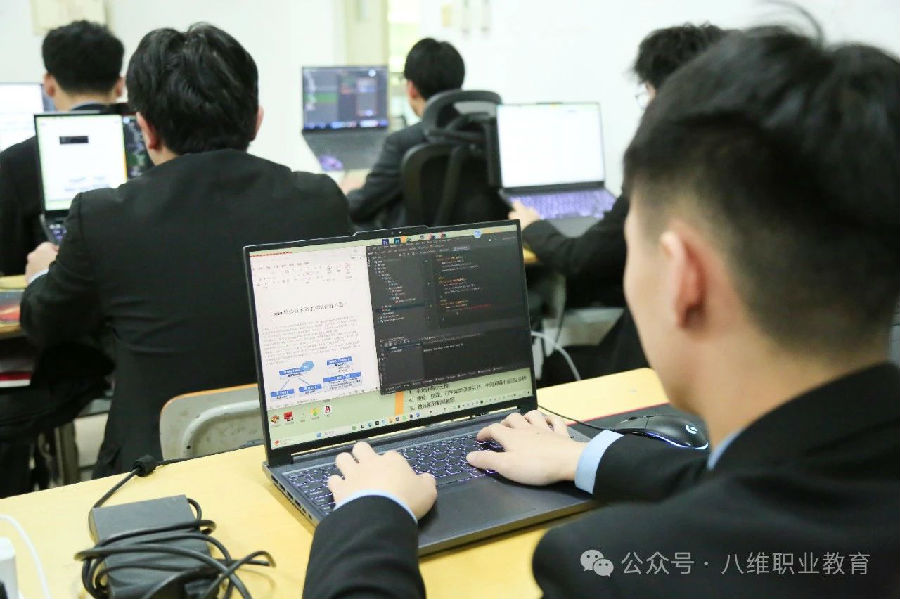 江蘇宿遷八維教育領航職業教育新風尚鑄就數字化技能精英