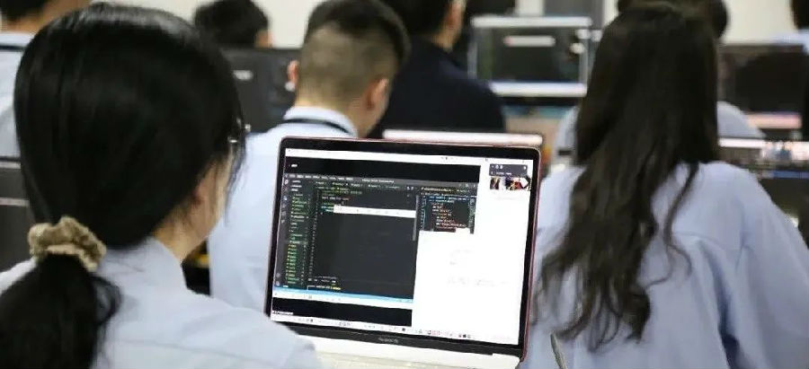 江蘇宿遷八維教育打造高薪就業(yè)新篇章助力學子職業(yè)騰飛