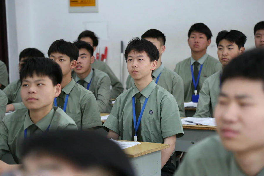 八維職業學校解鎖互聯網熱門專業的新視角開啟你的職業人生新篇章