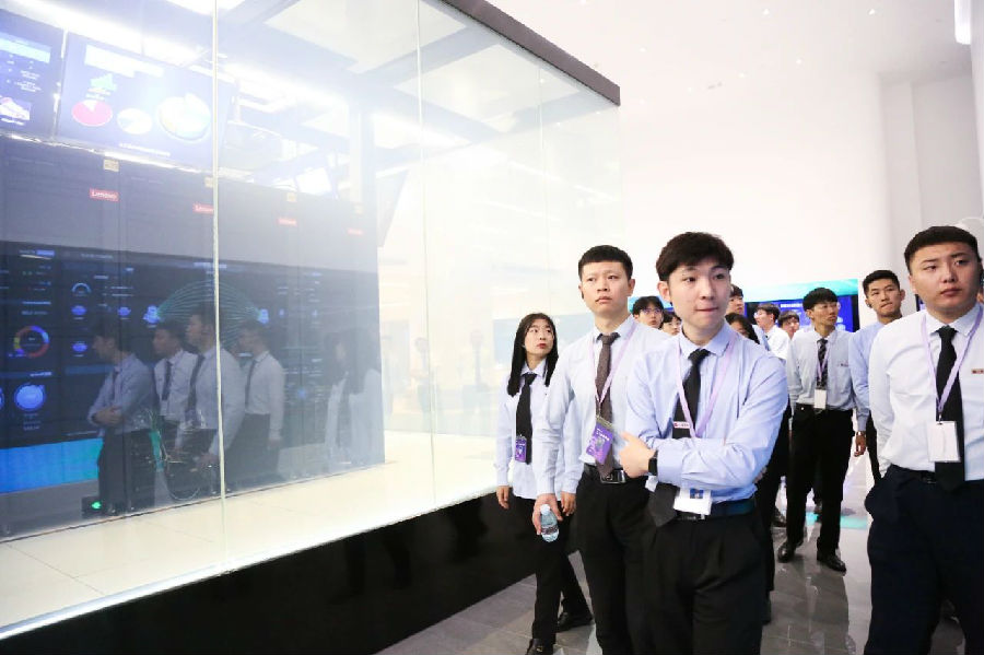 八維職業學校解鎖互聯網熱門專業的新視角開啟你的職業人生新篇章