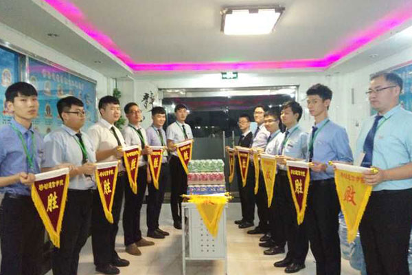 八維職業(yè)學校網絡工程專業(yè)學子學習生活風采