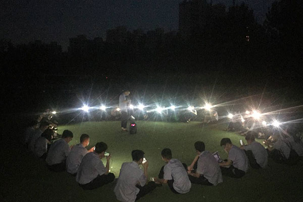 八維職業(yè)學校網絡工程專業(yè)學子學習生活風采